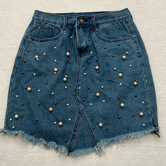 NWOT Denim “Pearl” Skirt - Picture 1 of 3